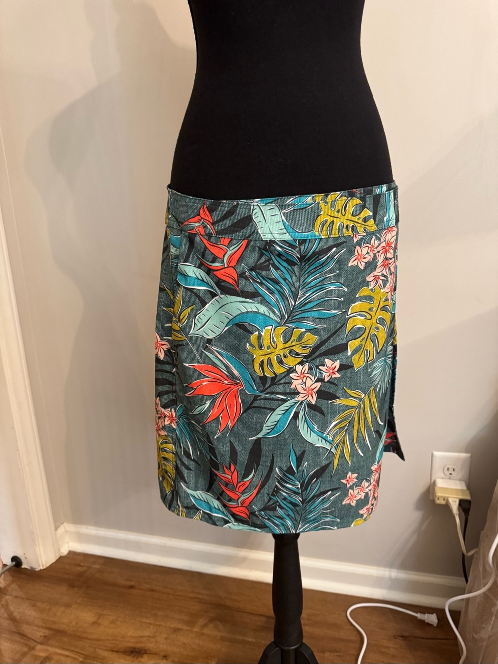 Ripskirt Hawaii Teal A-Line Skirt with Orange & Coral Tropical Print